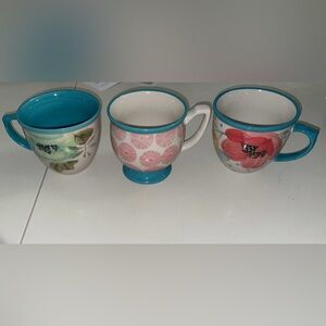 3 Pioneer Woman coffee mugs
